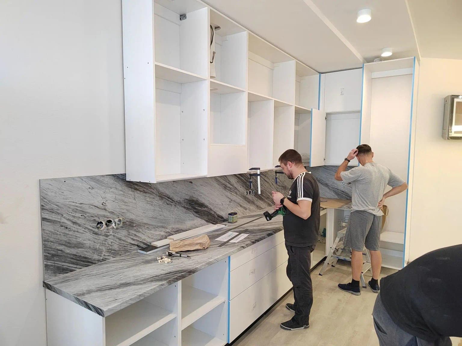 Частный дом у залива, kitchen install