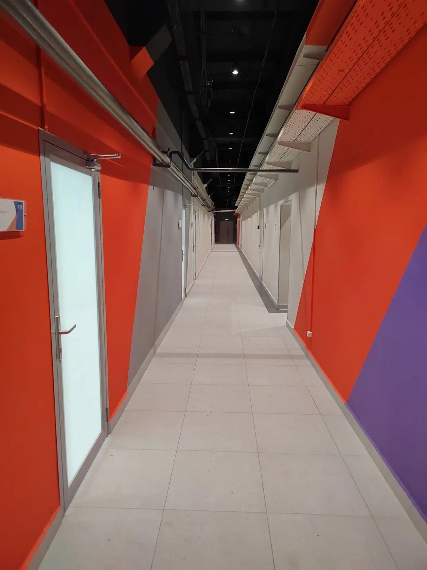 Офис Ростелеком, corridor color